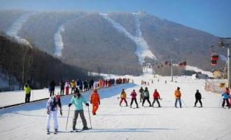 關于委員提出的發展冰雪產業的建議作回應