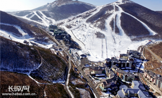 河北張家口：崇禮6家滑雪場(chǎng)復(fù)業(yè)開滑