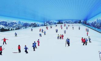 今年滑雪人次下降近五成 疫情重創的冰雪產業如何復蘇？