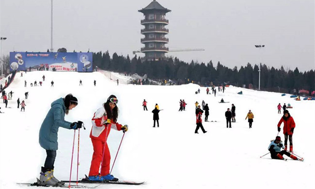 山東濰坊青云山滑雪場