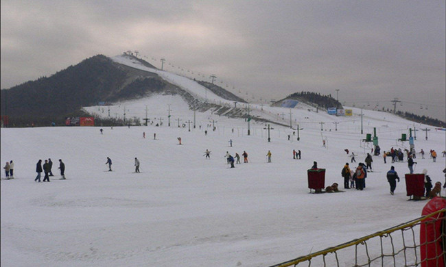 遼寧沈陽棋盤山滑雪場