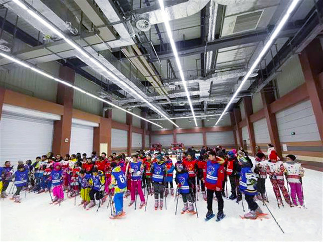 亞洲首座四季越野滑雪場(chǎng)正式投入使用8