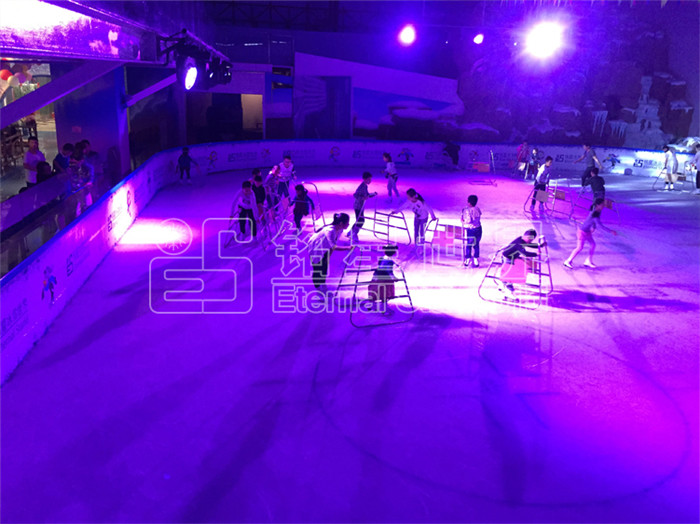 聯(lián)創(chuàng)國(guó)際廣場(chǎng)：4.23莆田銘星冰雪世界盛大開業(yè)