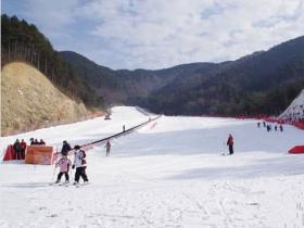 河南鄭州桃花峪生態滑雪場