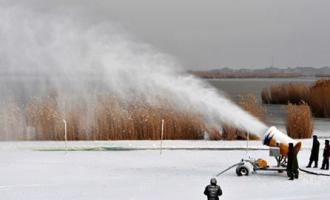 天然降雪和造雪機產雪誰更適合滑雪場？