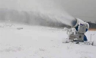 滑雪場人工造雪機造的雪和天然雪哪個更環保？