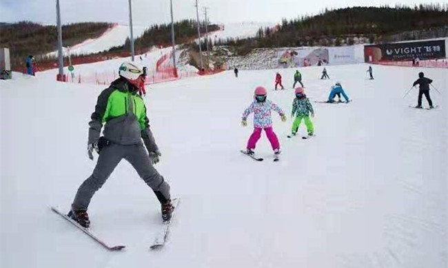 冰雪運動特色學校