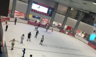 哈爾濱的滑冰場有室內(nèi)的嗎？