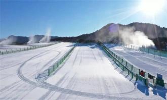 三點告訴您為什么要選專業(yè)的滑雪場建設公司