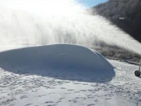 高溫造雪機(jī)助力滑雪場