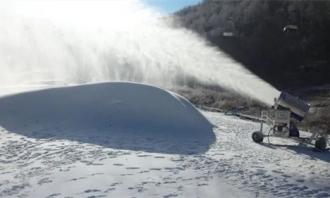 高溫造雪機助力滑雪場