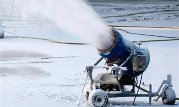 造雪機(jī)